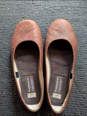 Manitobah Brown Leather Ballet Flats